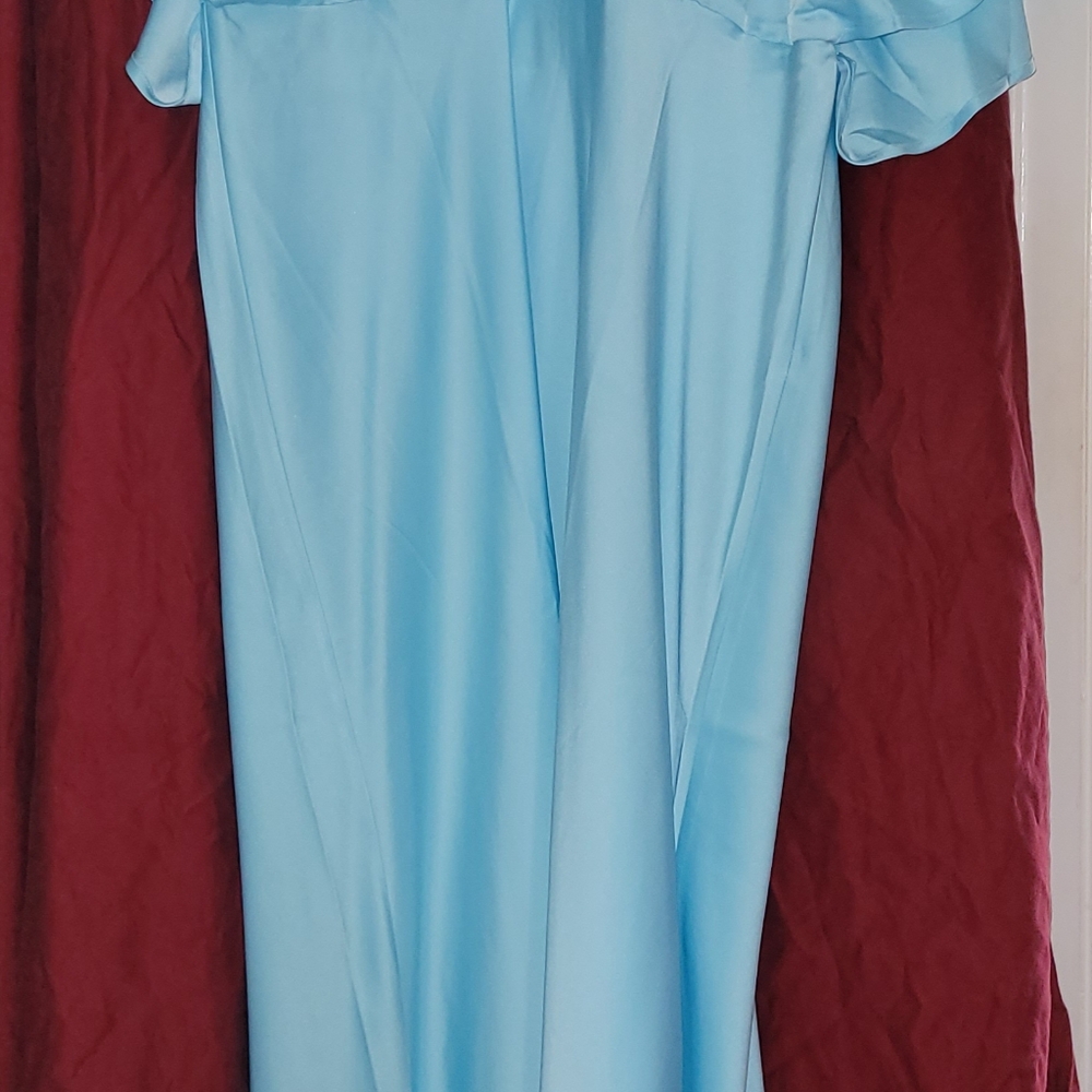 Dress - Picture 2 of 5